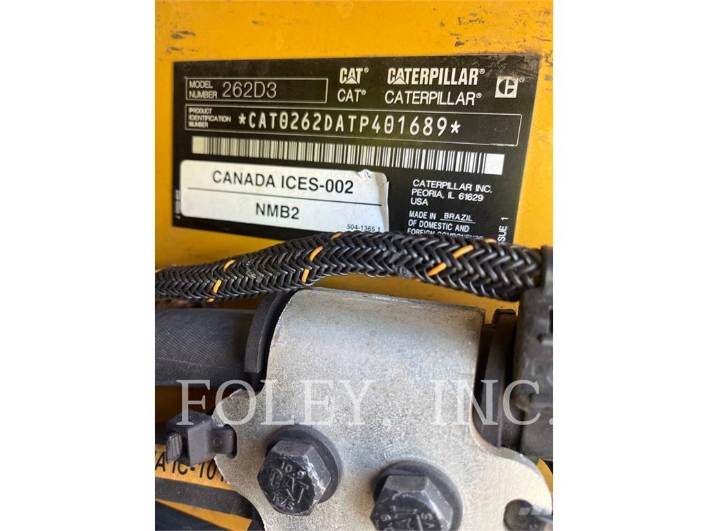 CAT 262D3 スキッドステアローダー