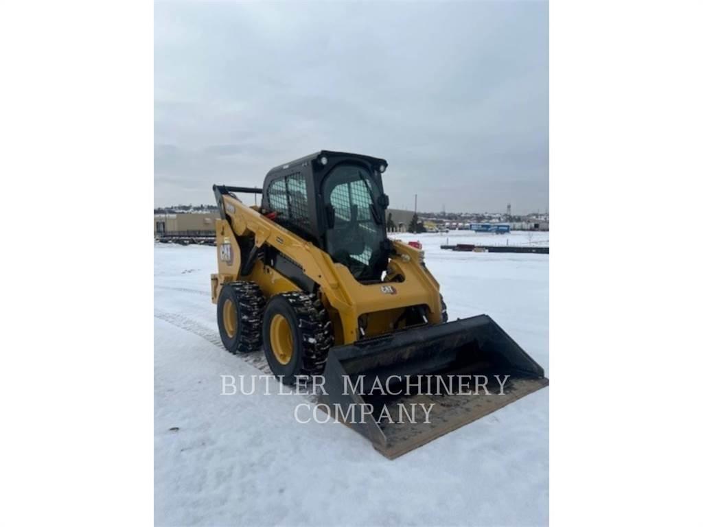 CAT 262D3 C3H2 スキッドステアローダー