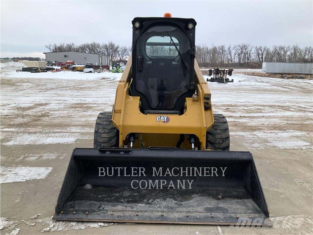 CAT 262D3 C3H3 スキッドステアローダー