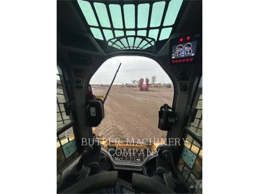 CAT 262D3 C3H3 スキッドステアローダー