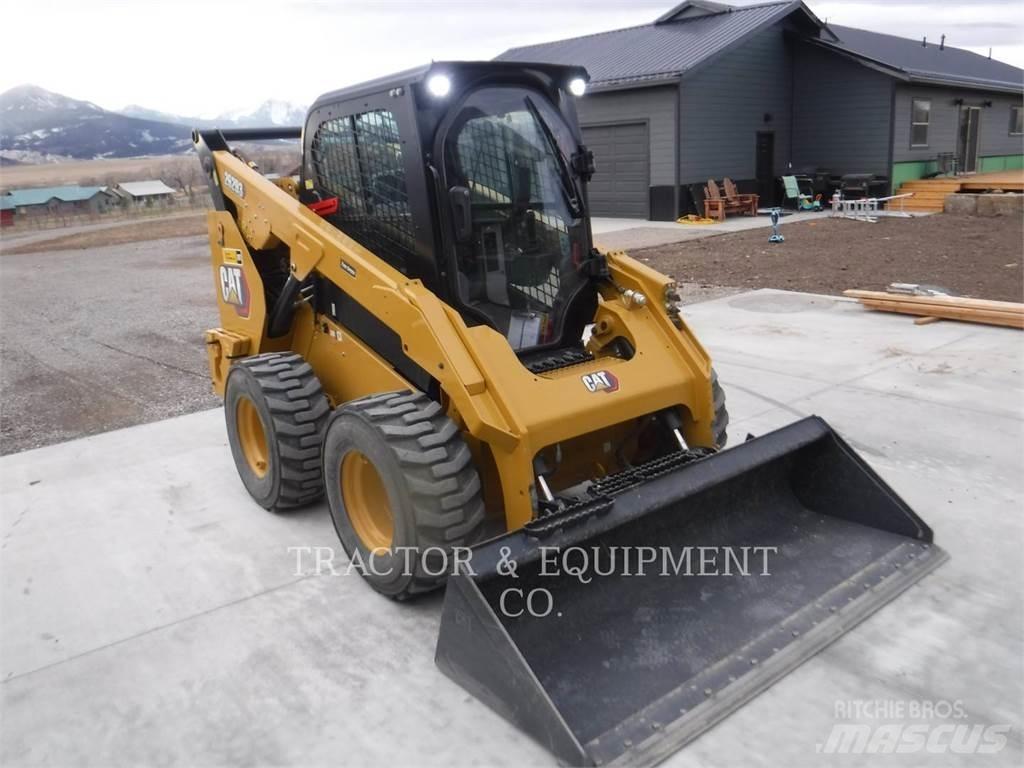 CAT 262D3 H2CB スキッドステアローダー