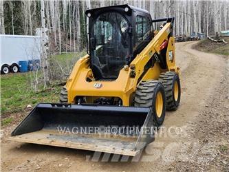 CAT 262D3 HF スキッドステアローダー