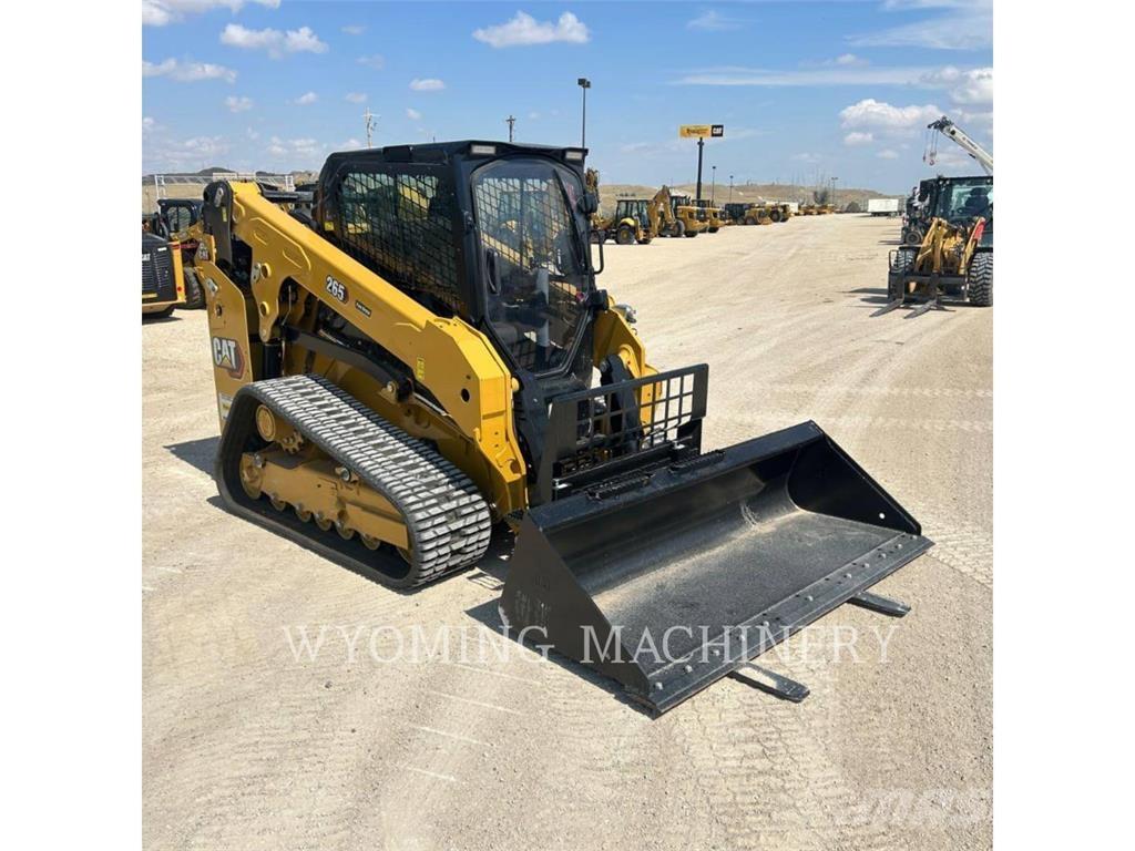 CAT 265 スキッドステアローダー