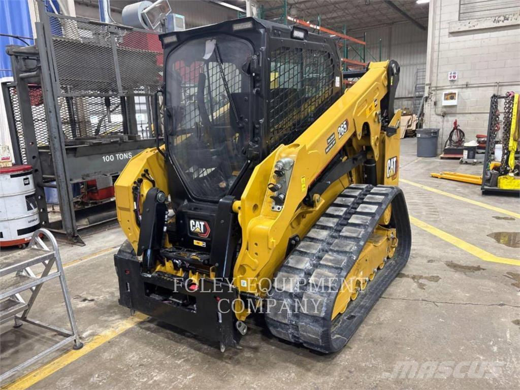 CAT 26505SC スキッドステアローダー