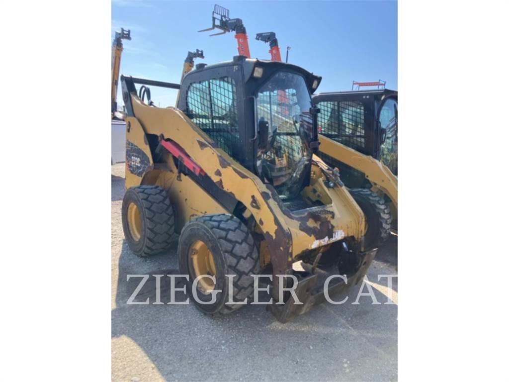 CAT 272C スキッドステアローダー