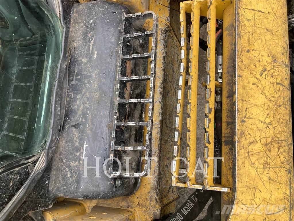 CAT 272D CAB ホイールローダー・タイヤショベル
