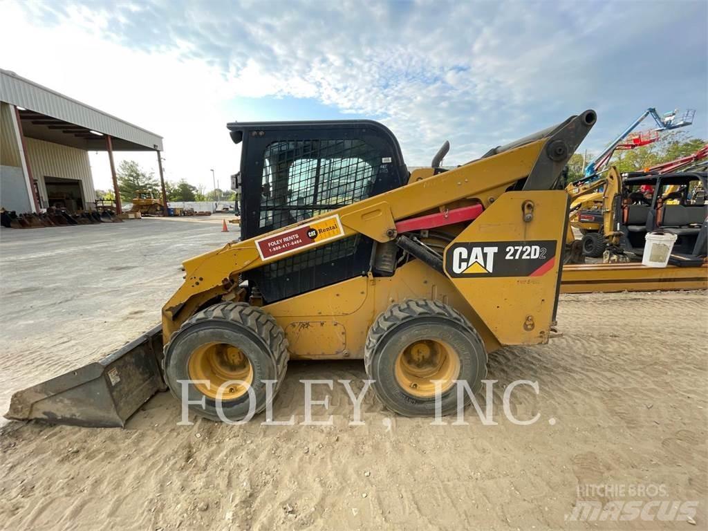 CAT 272D2 スキッドステアローダー