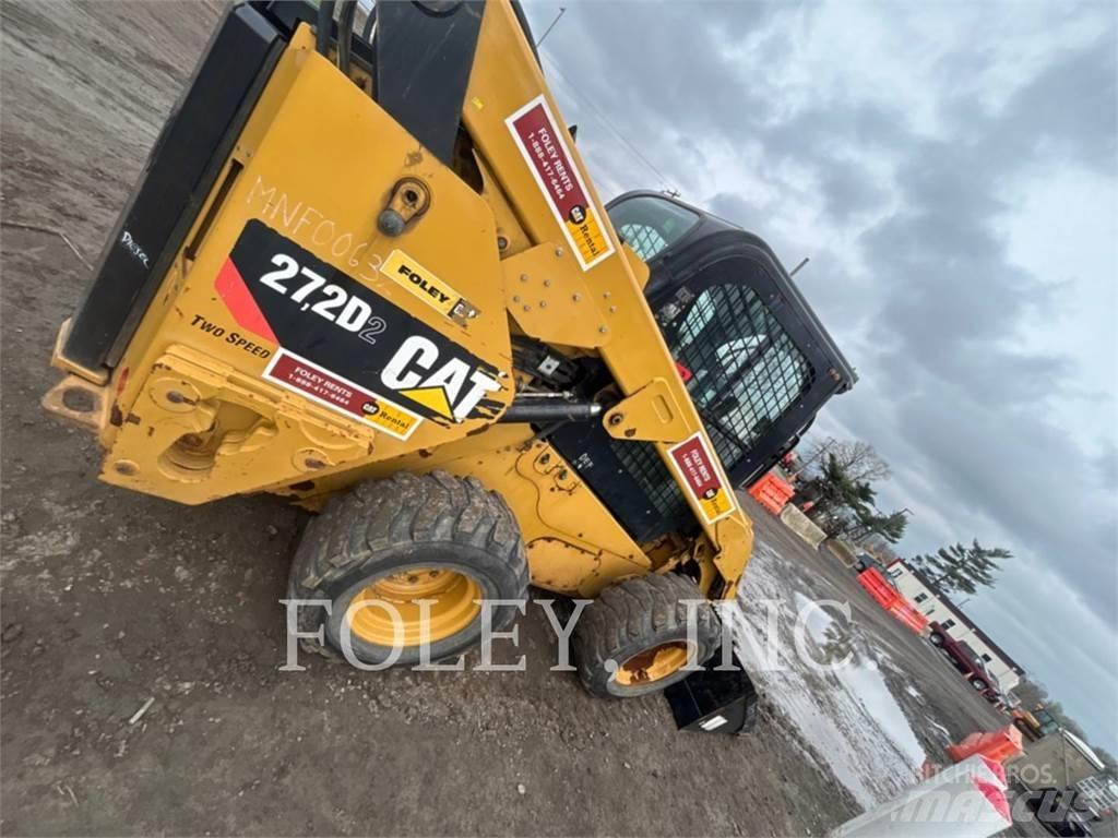 CAT 272D2 スキッドステアローダー