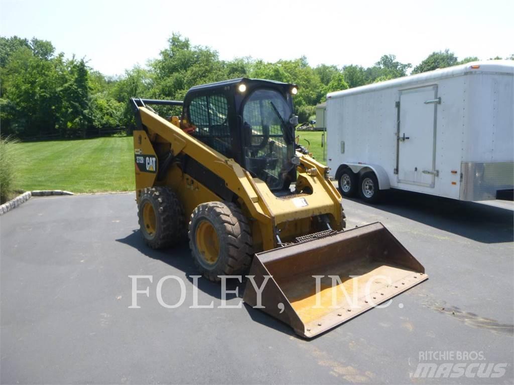 CAT 272D2 スキッドステアローダー