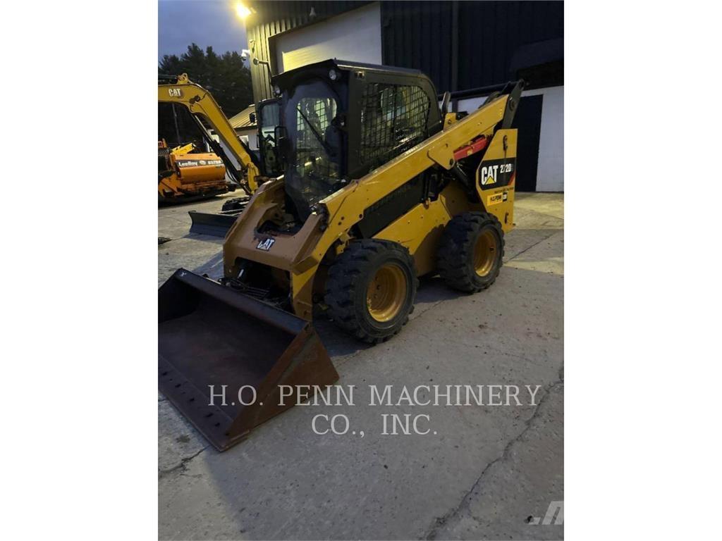 CAT 272D2 スキッドステアローダー