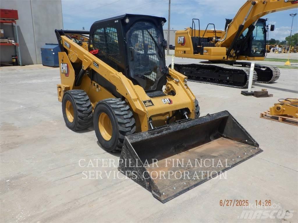 CAT 272D3 スキッドステアローダー