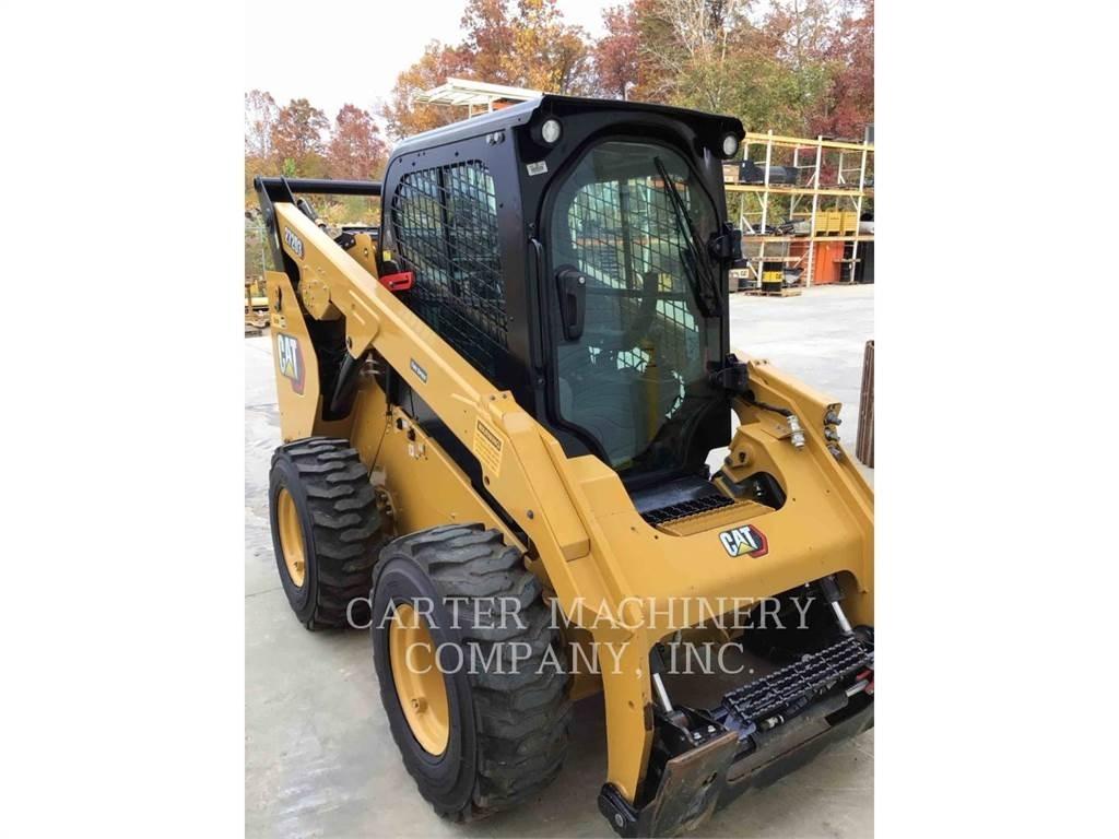 CAT 272D3 AC スキッドステアローダー