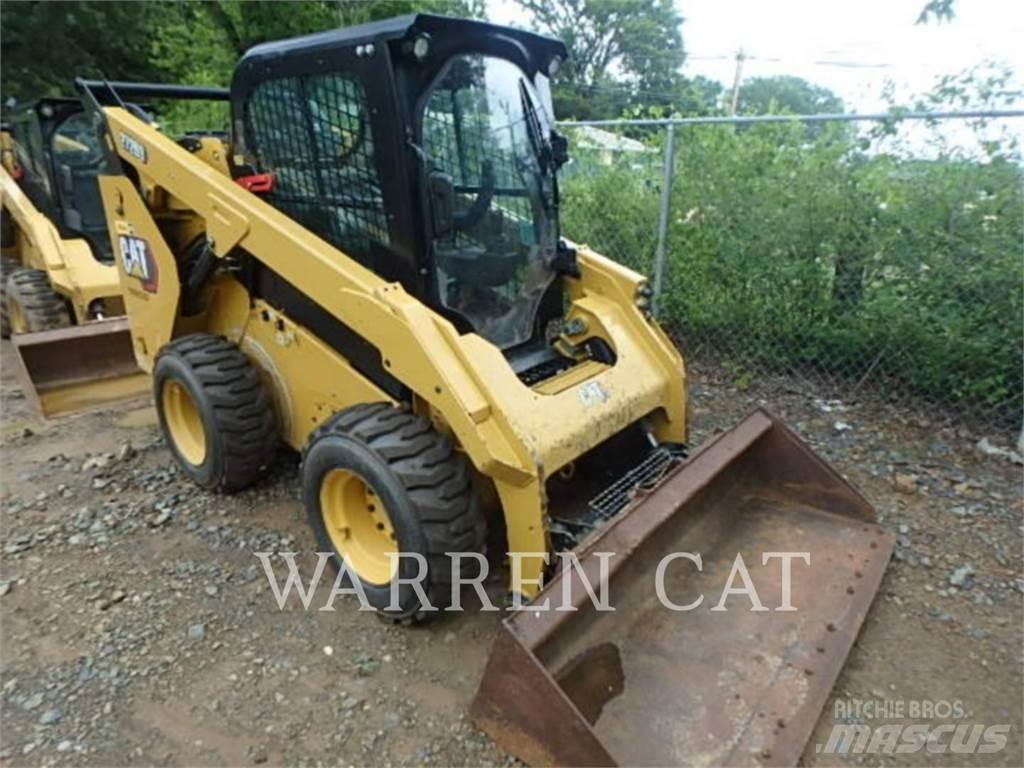 CAT 272D3 C3H1 スキッドステアローダー