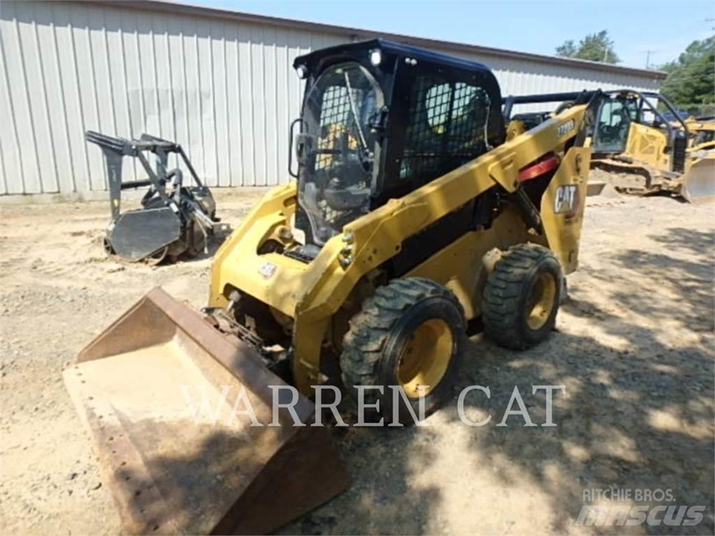 CAT 272D3 C3H1 スキッドステアローダー