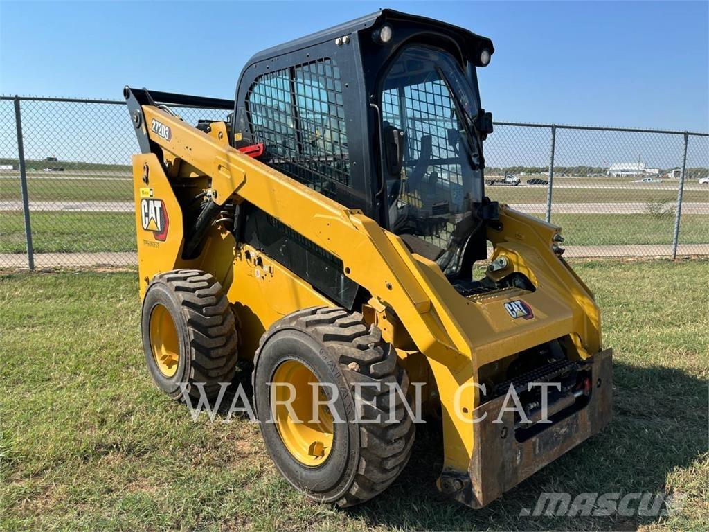 CAT 272D3 C3H1 スキッドステアローダー