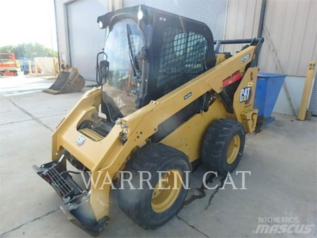 CAT 272D3 C3H2 スキッドステアローダー