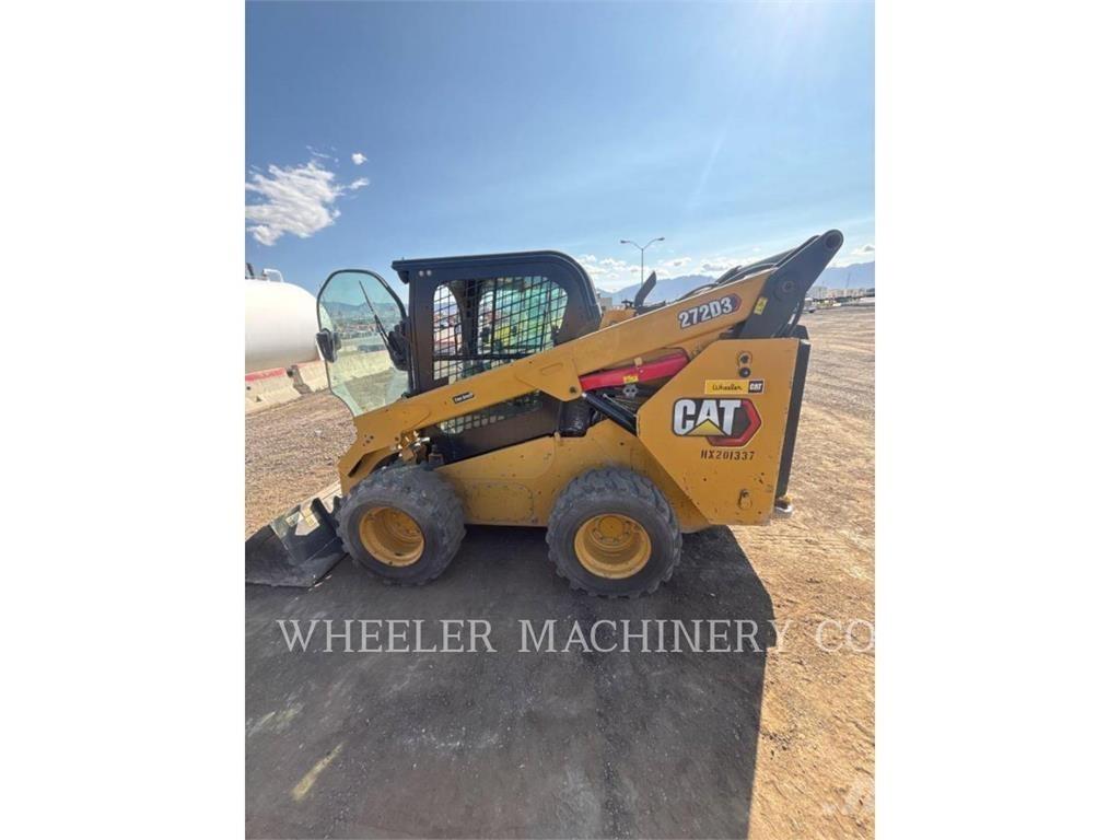 CAT 272D3 C3H2 スキッドステアローダー