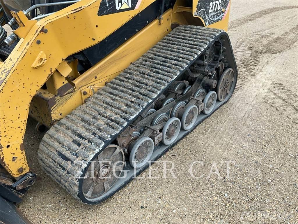 CAT 277C2 クローラーローダー