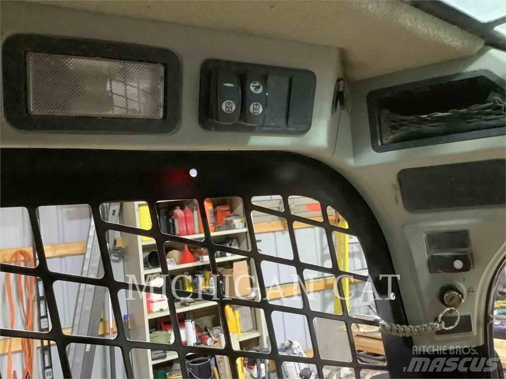 CAT 279D スキッドステアローダー