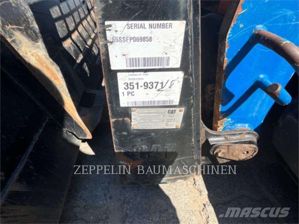 CAT 289D スキッドステアローダー