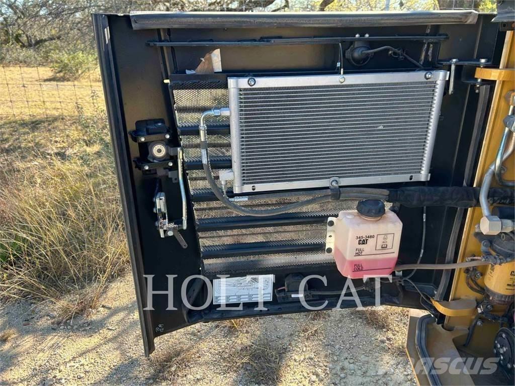 CAT 299D CAB スキッドステアローダー
