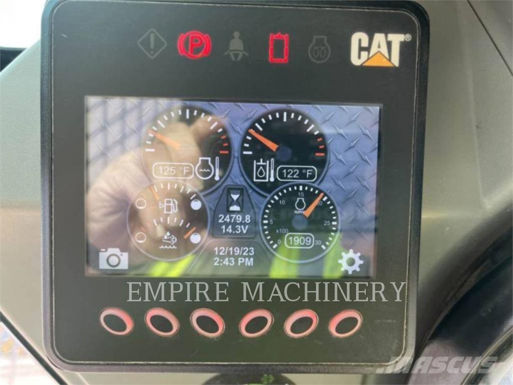 CAT 299D2 CA スキッドステアローダー