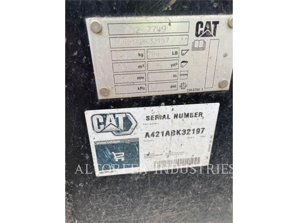 CAT 299D3 スキッドステアローダー