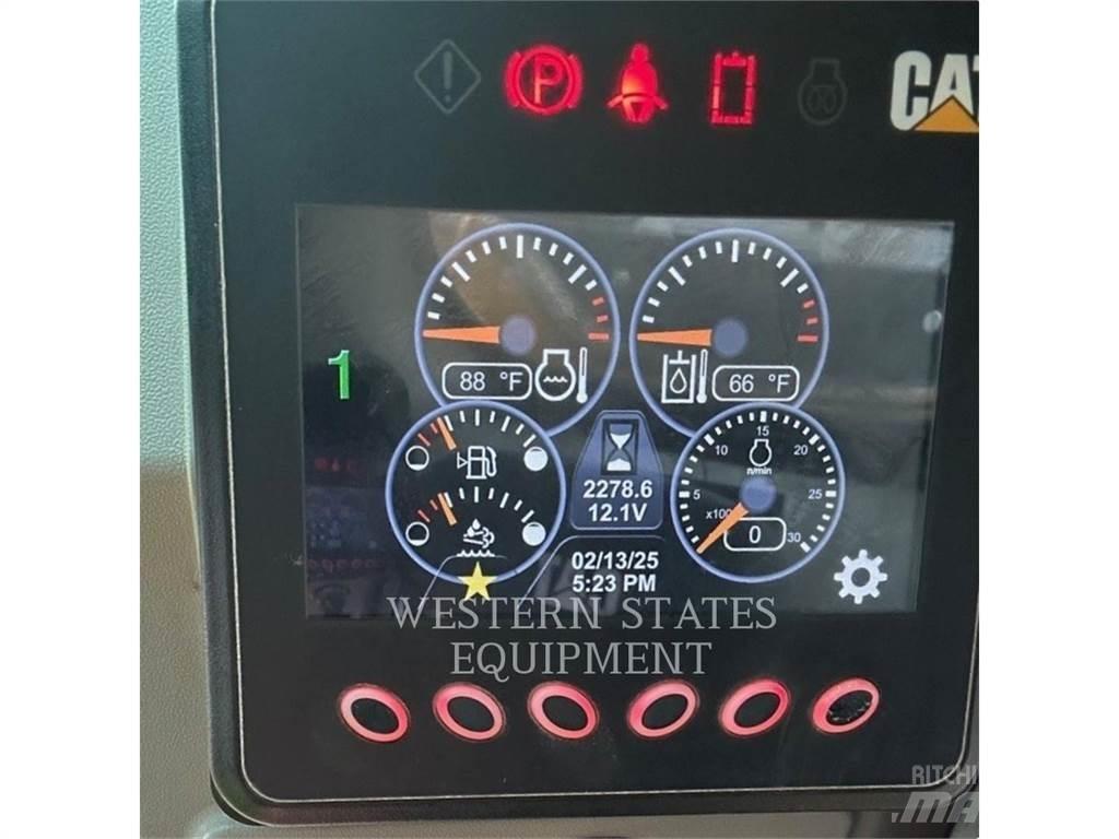 CAT 299D3 スキッドステアローダー