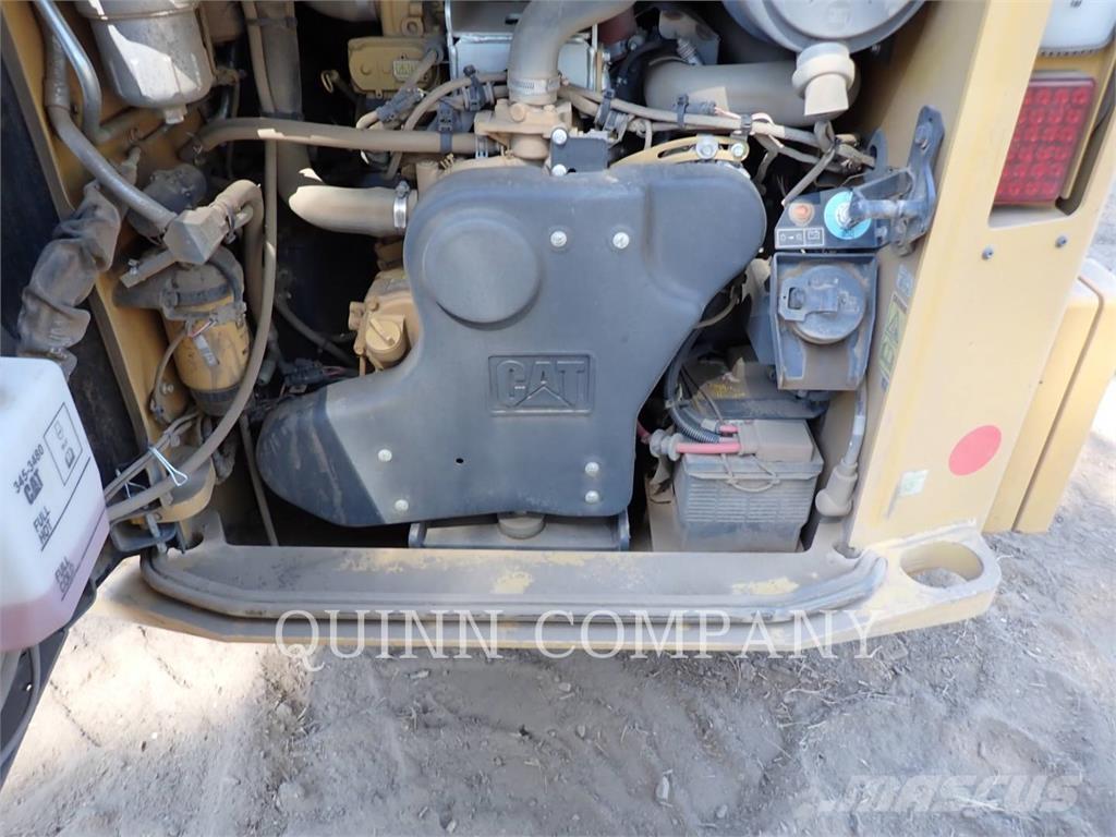 CAT 299D3 スキッドステアローダー