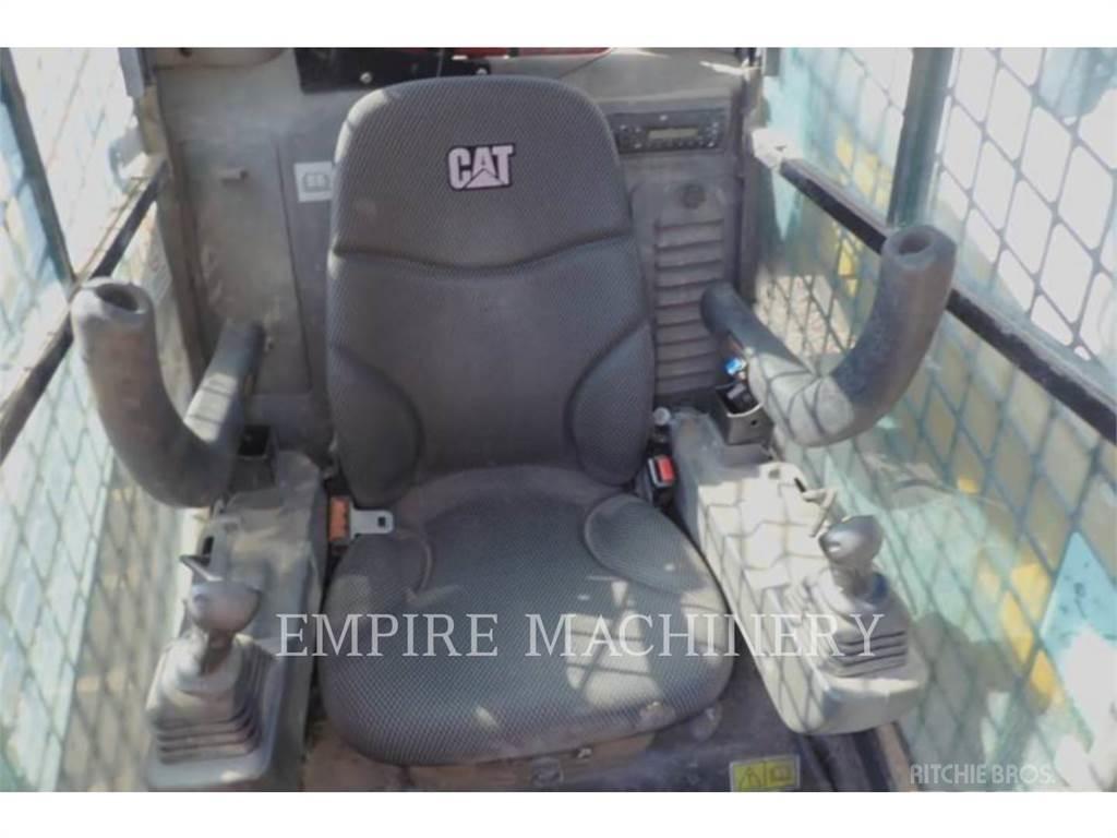 CAT 299D3 XECA スキッドステアローダー