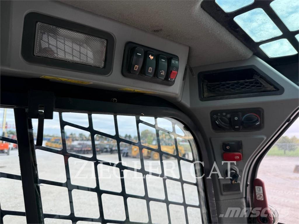 CAT 299D3XE クローラーローダー