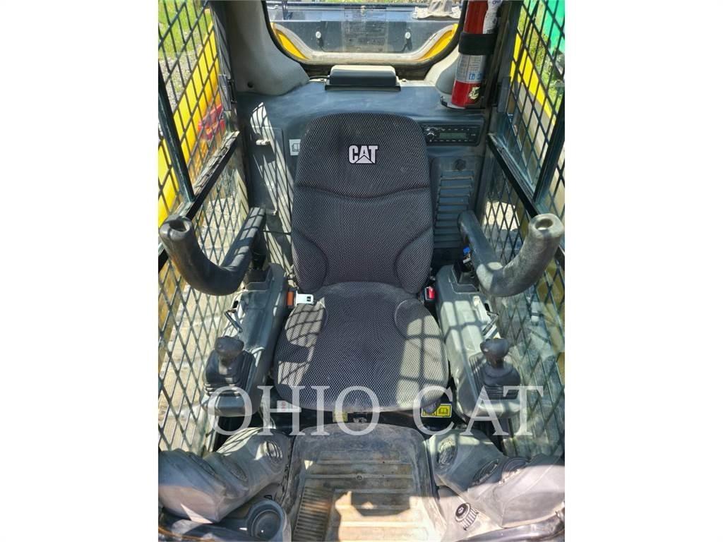 CAT 299D3XE スキッドステアローダー