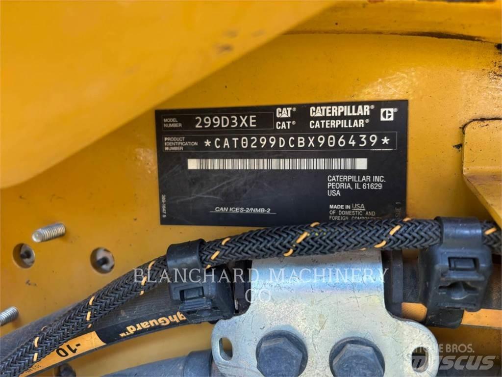 CAT 299D3XE クローラーローダー