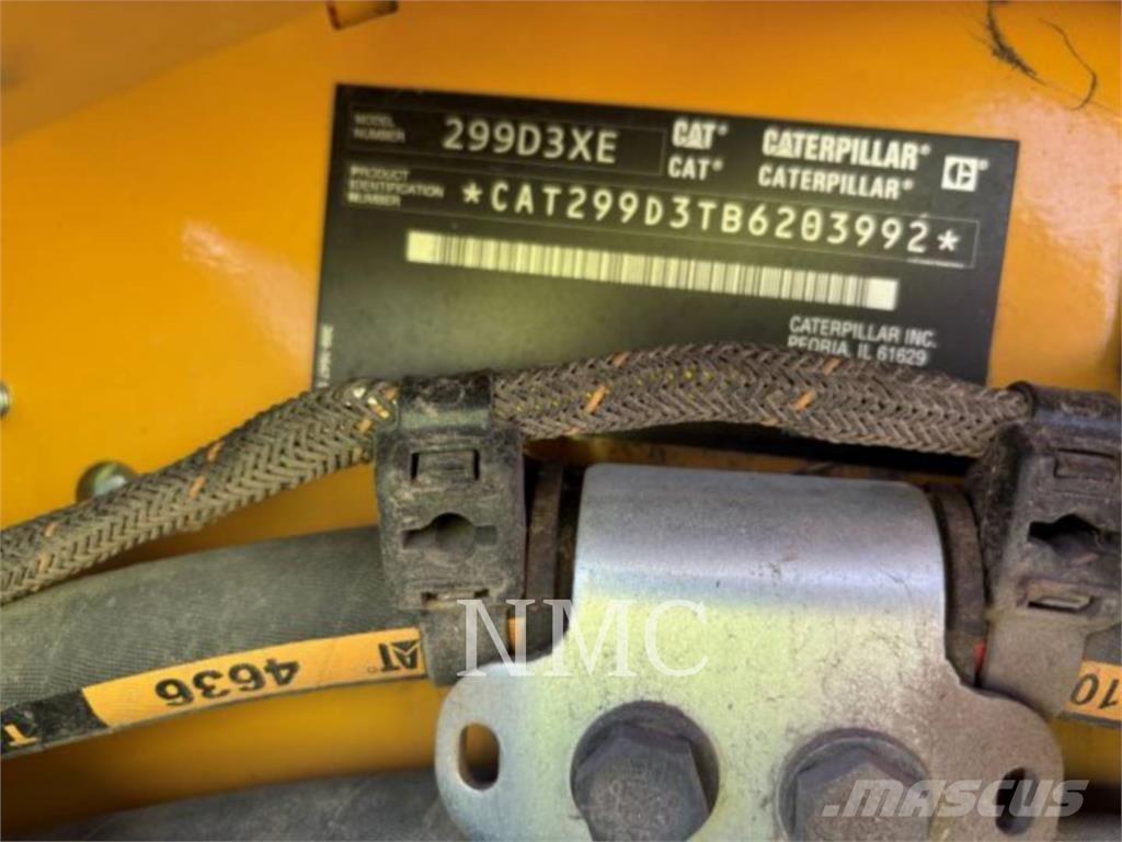 CAT 299D3XE クローラーローダー