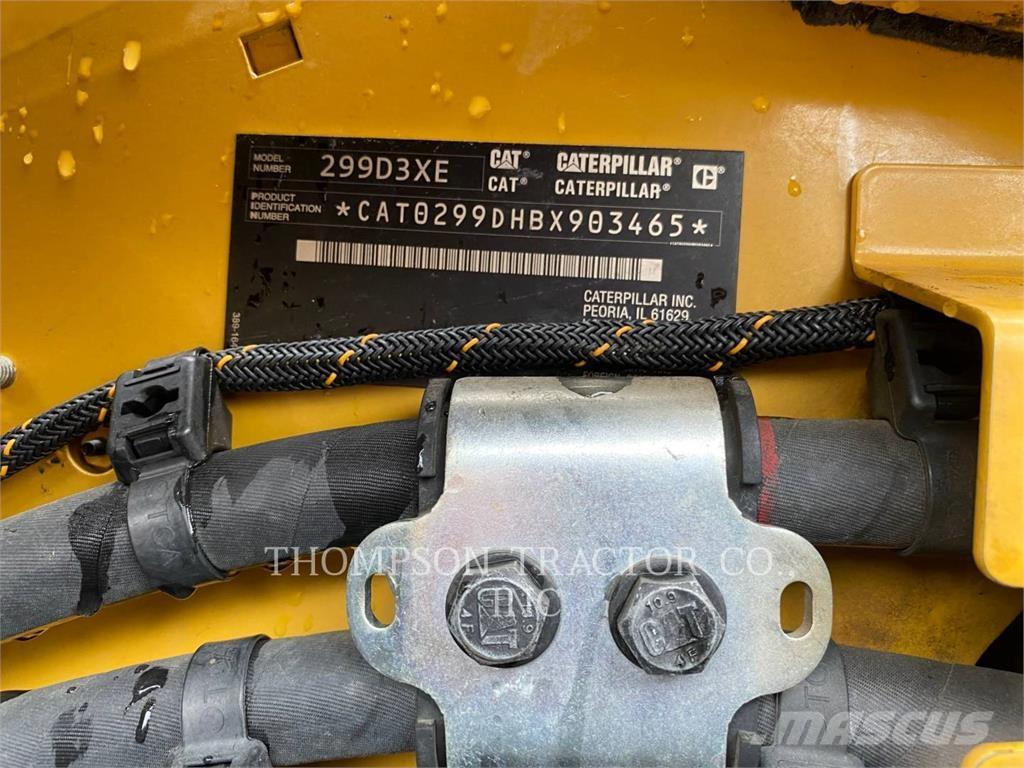 CAT 299D3XE クローラーローダー