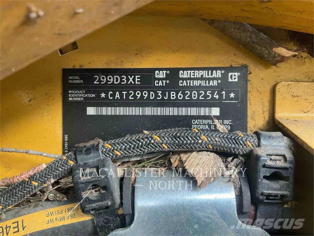 CAT 299D3XE D1AQBRW スキッドステアローダー