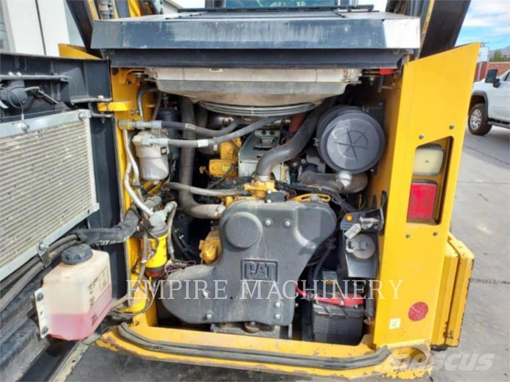CAT 299D3XPSCA スキッドステアローダー