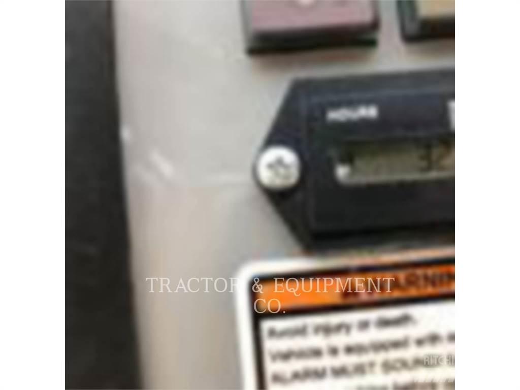 CAT 300.9D 大型油圧ショベル12t以上（パワーショベル・ユンボ）