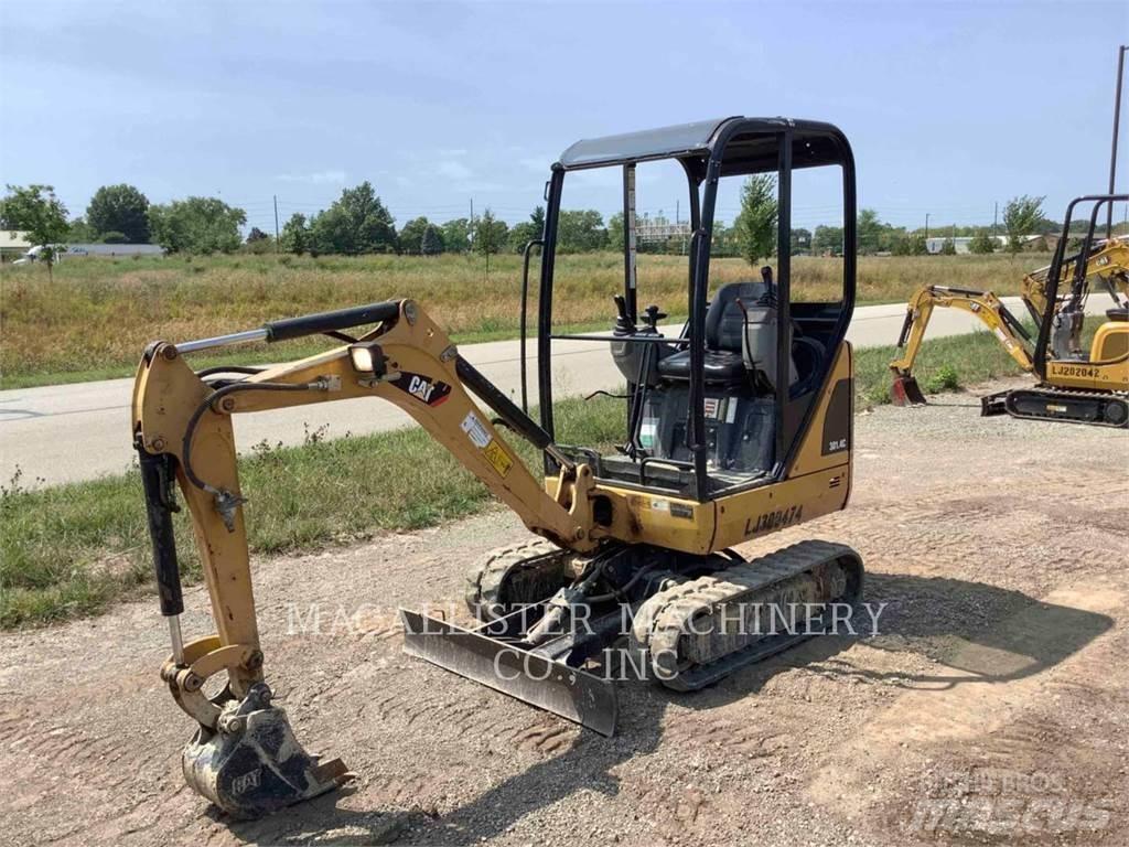 CAT 301.4C 大型油圧ショベル12t以上（パワーショベル・ユンボ）
