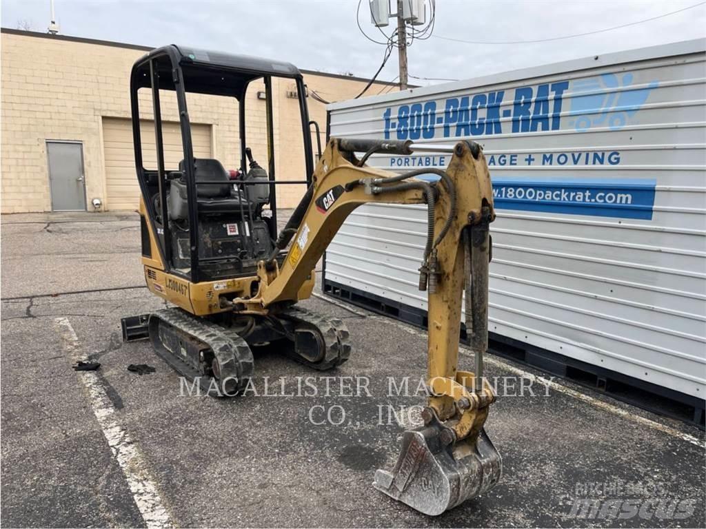 CAT 301.4C 大型油圧ショベル12t以上（パワーショベル・ユンボ）