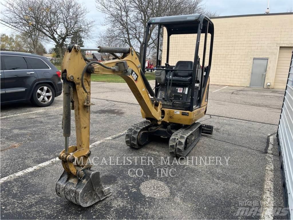 CAT 301.4C 大型油圧ショベル12t以上（パワーショベル・ユンボ）