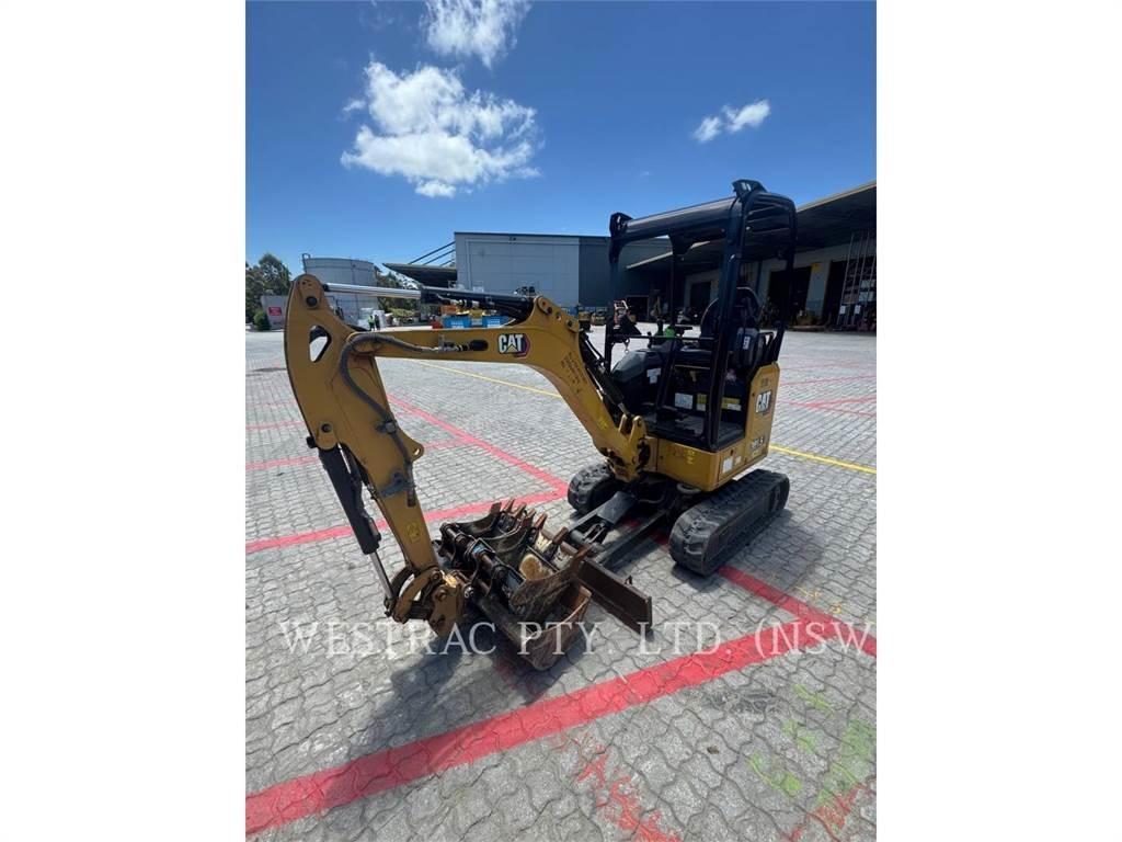 CAT 301.5-05 大型油圧ショベル12t以上（パワーショベル・ユンボ）