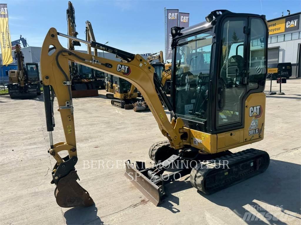 CAT 301.6 大型油圧ショベル12t以上（パワーショベル・ユンボ）