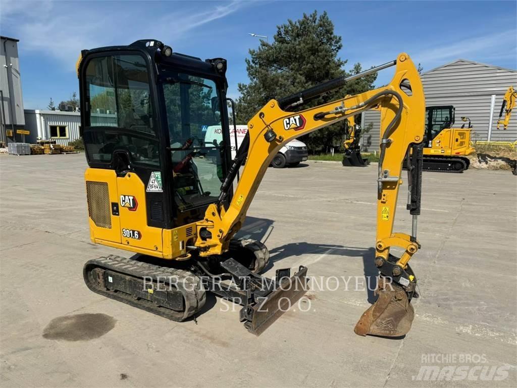 CAT 301.6 大型油圧ショベル12t以上（パワーショベル・ユンボ）