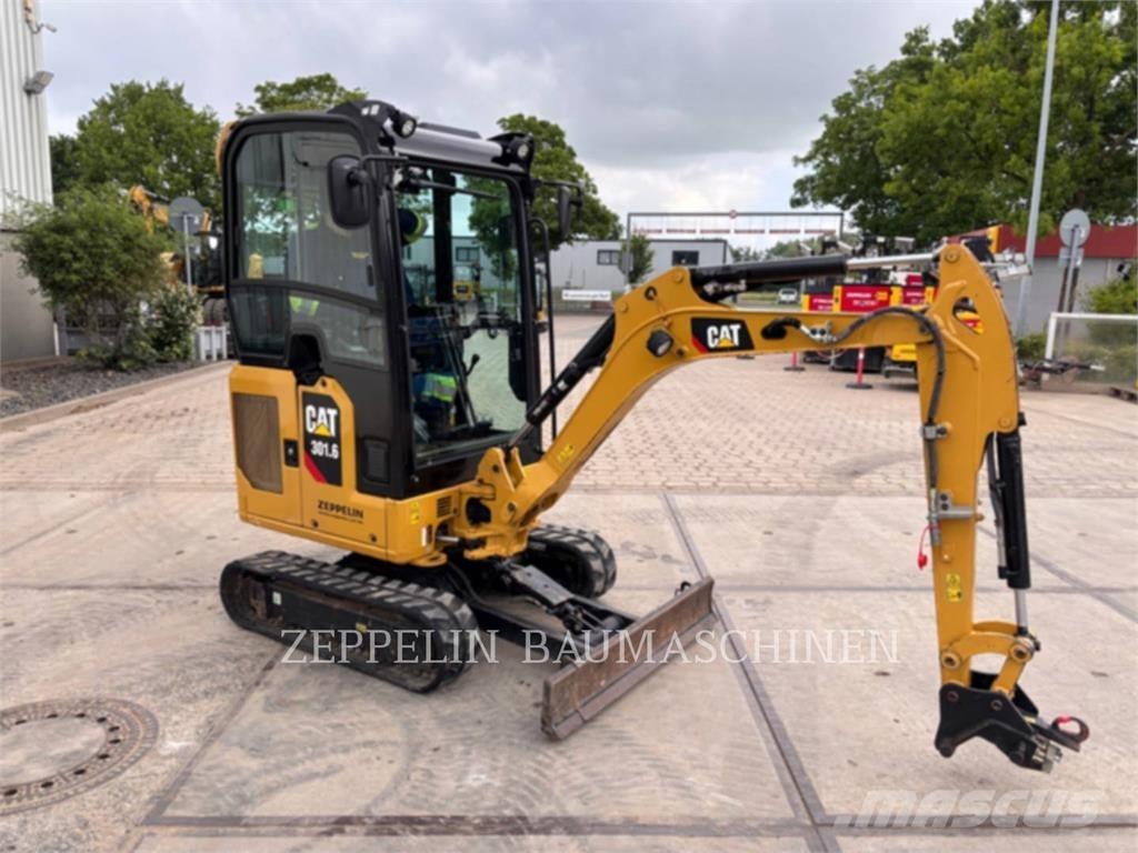 CAT 301.6-05A 大型油圧ショベル12t以上（パワーショベル・ユンボ）