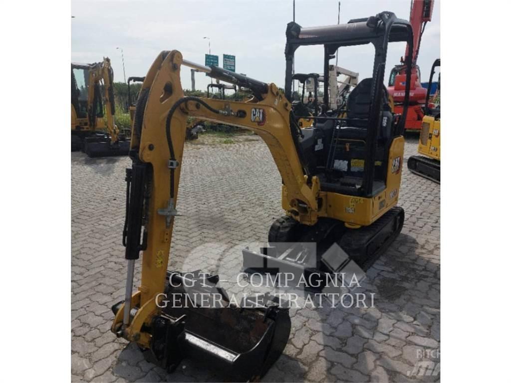 CAT 301.7 大型油圧ショベル12t以上（パワーショベル・ユンボ）