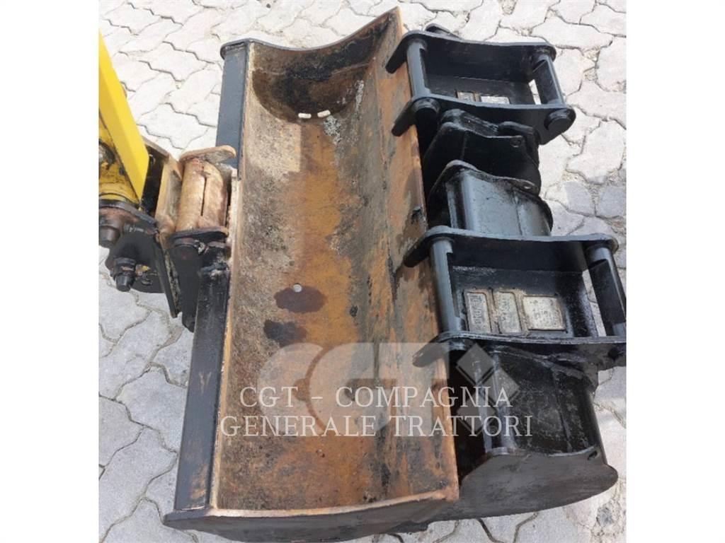 CAT 301.7 大型油圧ショベル12t以上（パワーショベル・ユンボ）