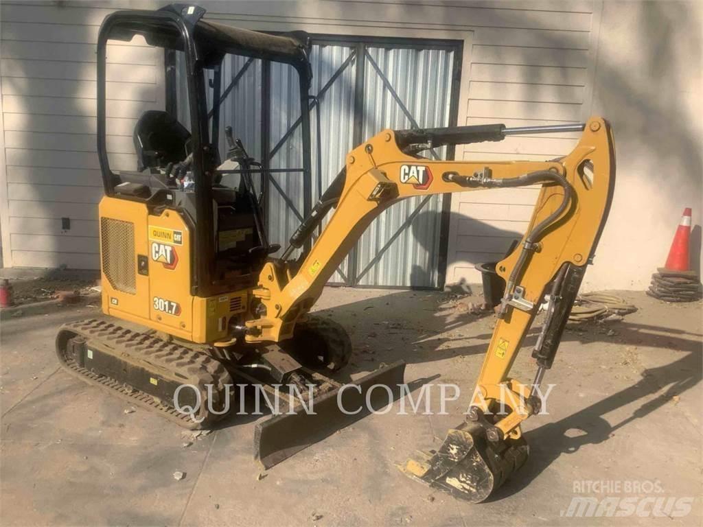 CAT 301.7 大型油圧ショベル12t以上（パワーショベル・ユンボ）