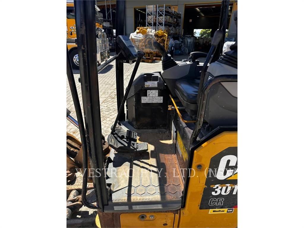 CAT 301.7-05CR 大型油圧ショベル12t以上（パワーショベル・ユンボ）