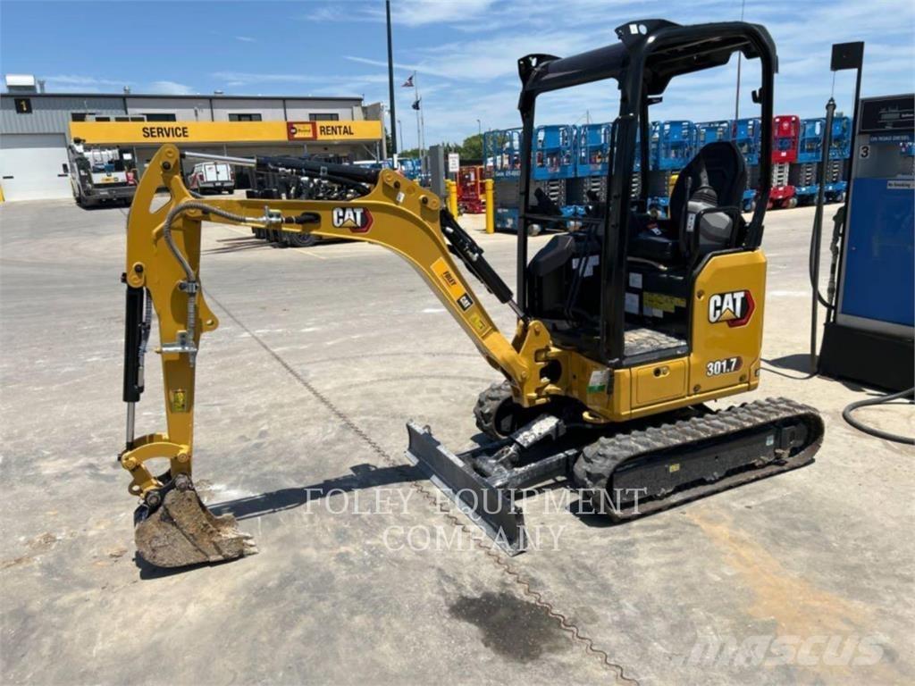 CAT 301.7-05LO 大型油圧ショベル12t以上（パワーショベル・ユンボ）